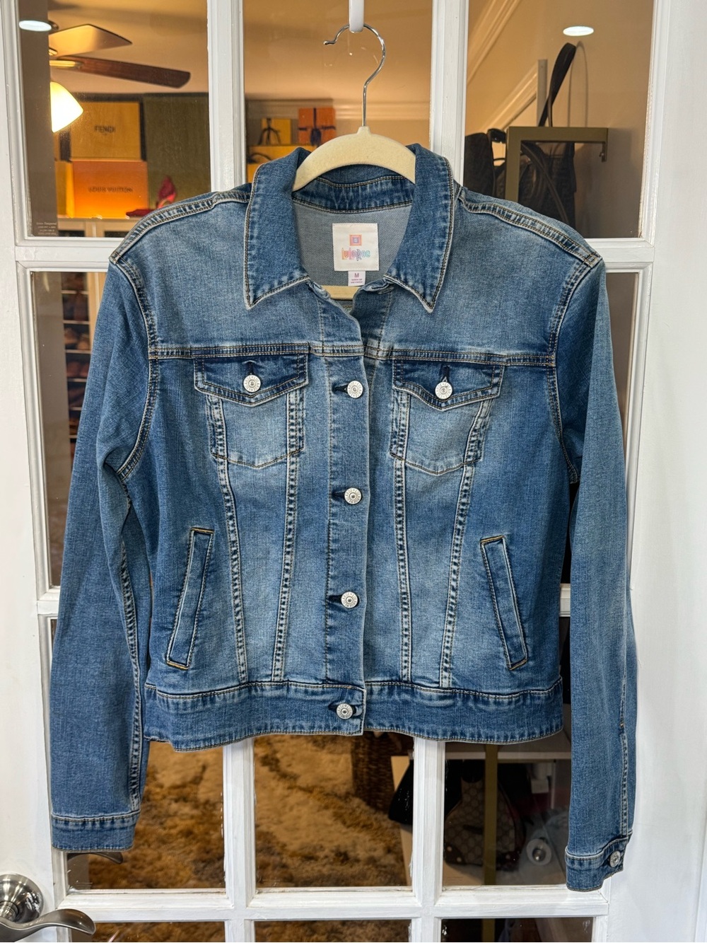 🏜️🌵👖Distressed Blue Denim Jacket Coat w/ Aztec Southwest embroidered design 👖🌵🏜️ - Picture 2 of 6